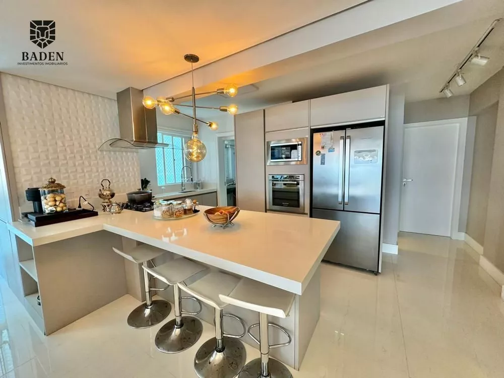 Apartamento, 3 quartos, 220 m² - Foto 4
