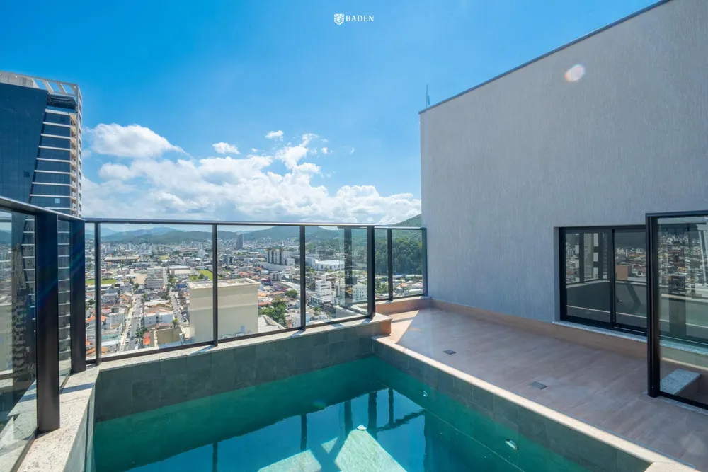 Cobertura, 4 quartos, 240 m² - Foto 2