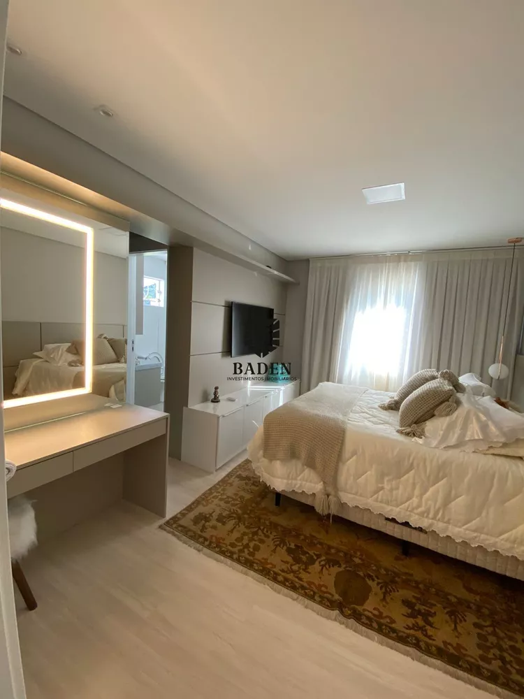 Casa à venda com 3 quartos, 157m² - Foto 3