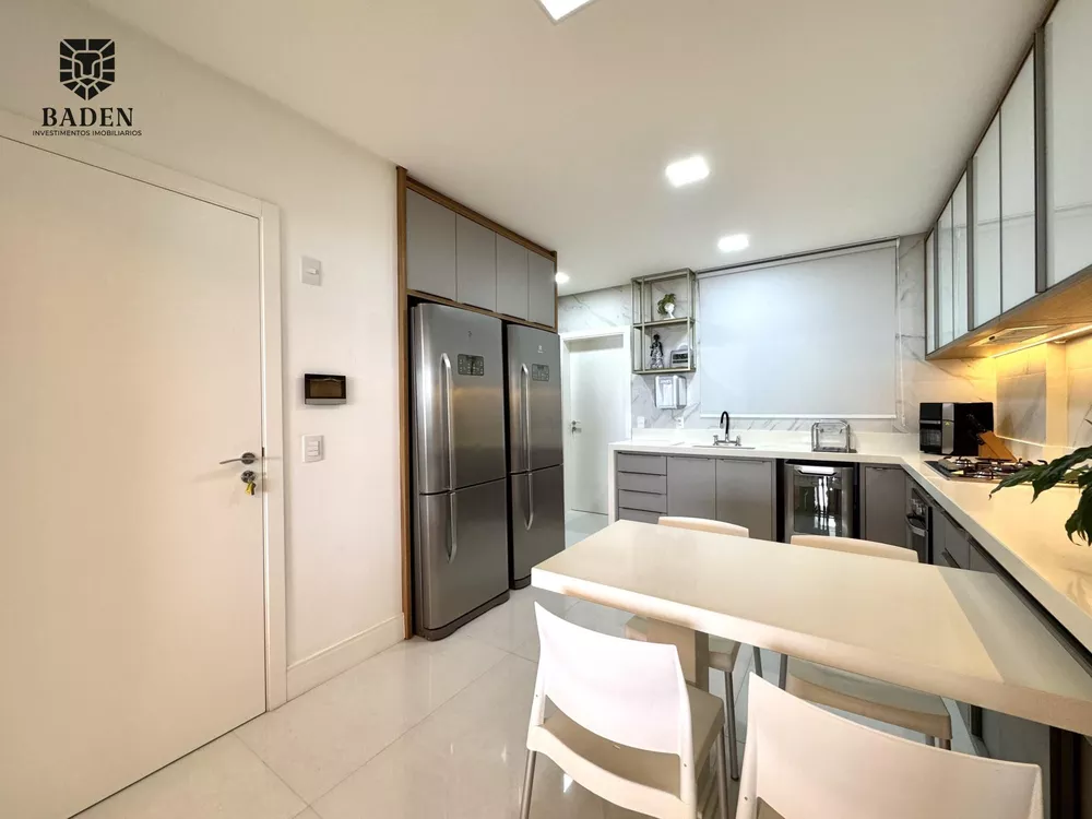Apartamento, 4 quartos, 192 m² - Foto 2