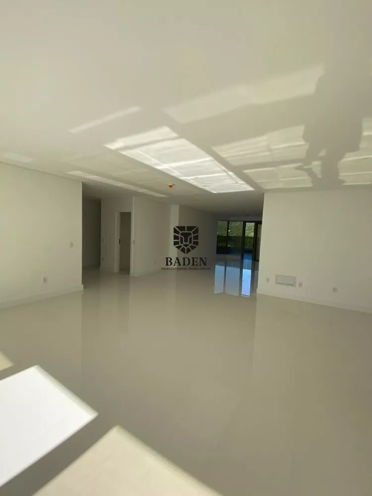 Apartamento à venda com 4 quartos, 365m² - Foto 7