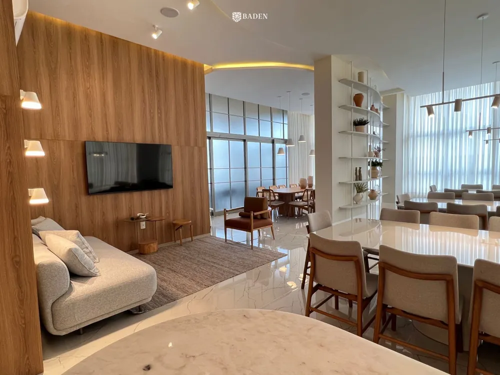Apartamento, 4 quartos, 226 m² - Foto 2
