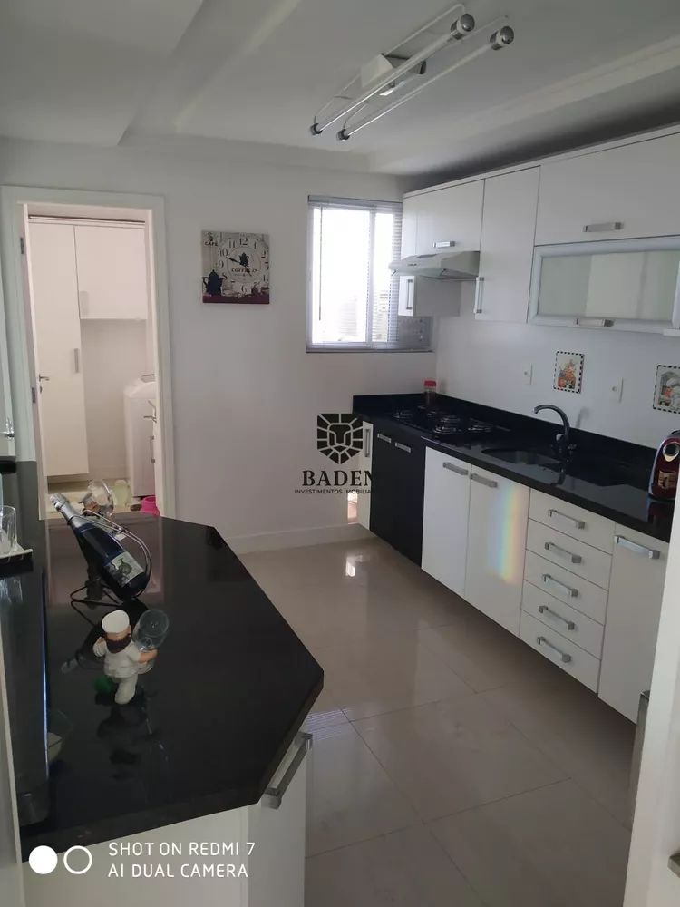 Apartamento à venda com 3 quartos, 123m² - Foto 1