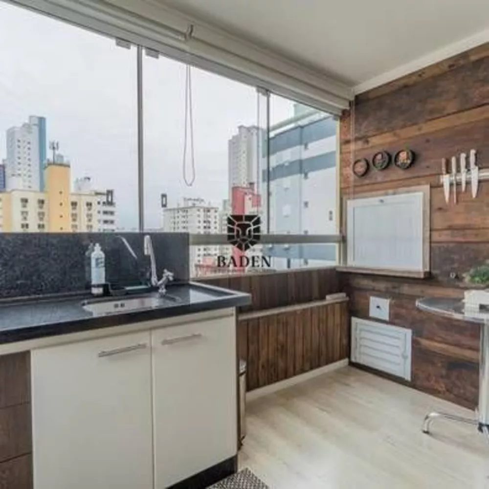 Apartamento à venda com 3 quartos, 121m² - Foto 3