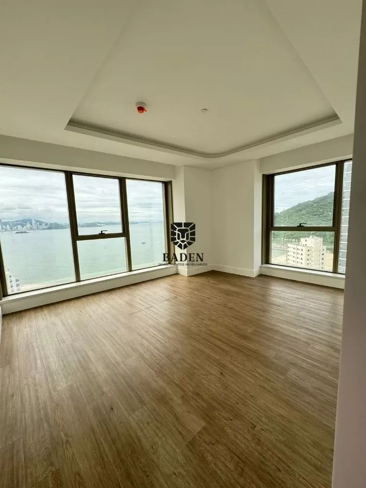 Apartamento à venda com 4 quartos, 265m² - Foto 6