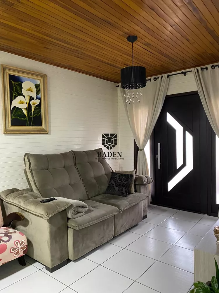 Casa à venda com 3 quartos, 190m² - Foto 3