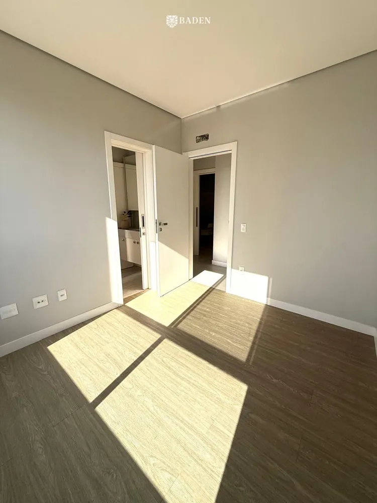 Apartamento, 4 quartos, 143 m² - Foto 4