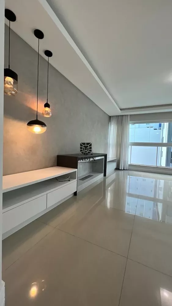 Apartamento à venda com 3 quartos, 156m² - Foto 5