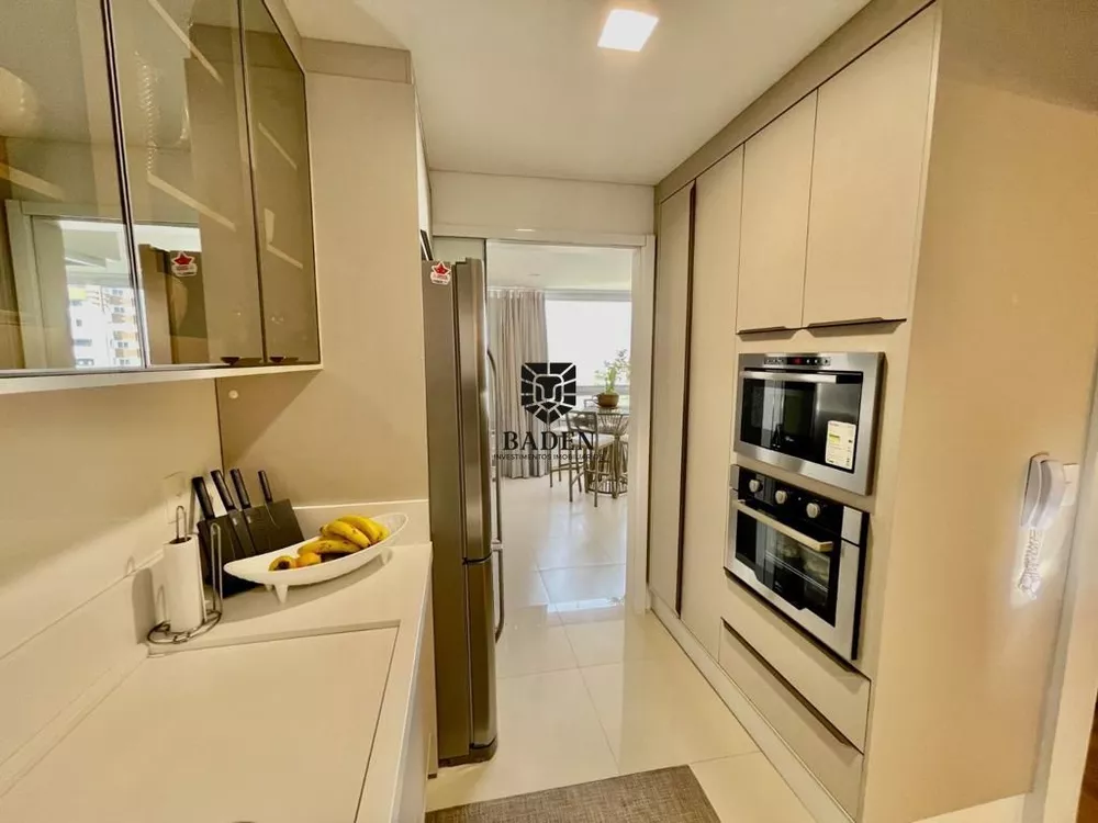 Apartamento à venda com 3 quartos, 130m² - Foto 9