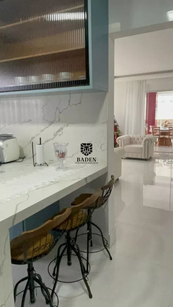 Apartamento à venda com 4 quartos, 289m² - Foto 6