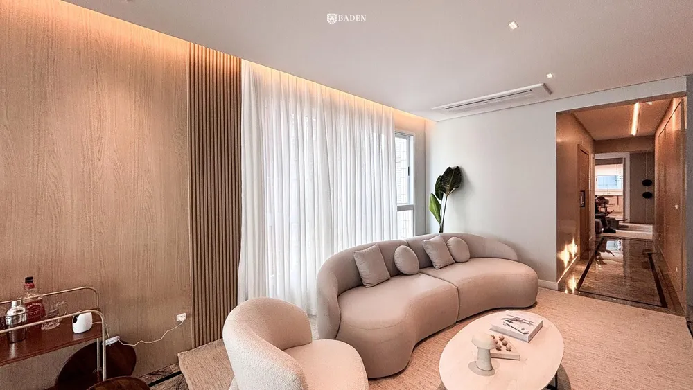 Apartamento, 4 quartos, 236 m² - Foto 2