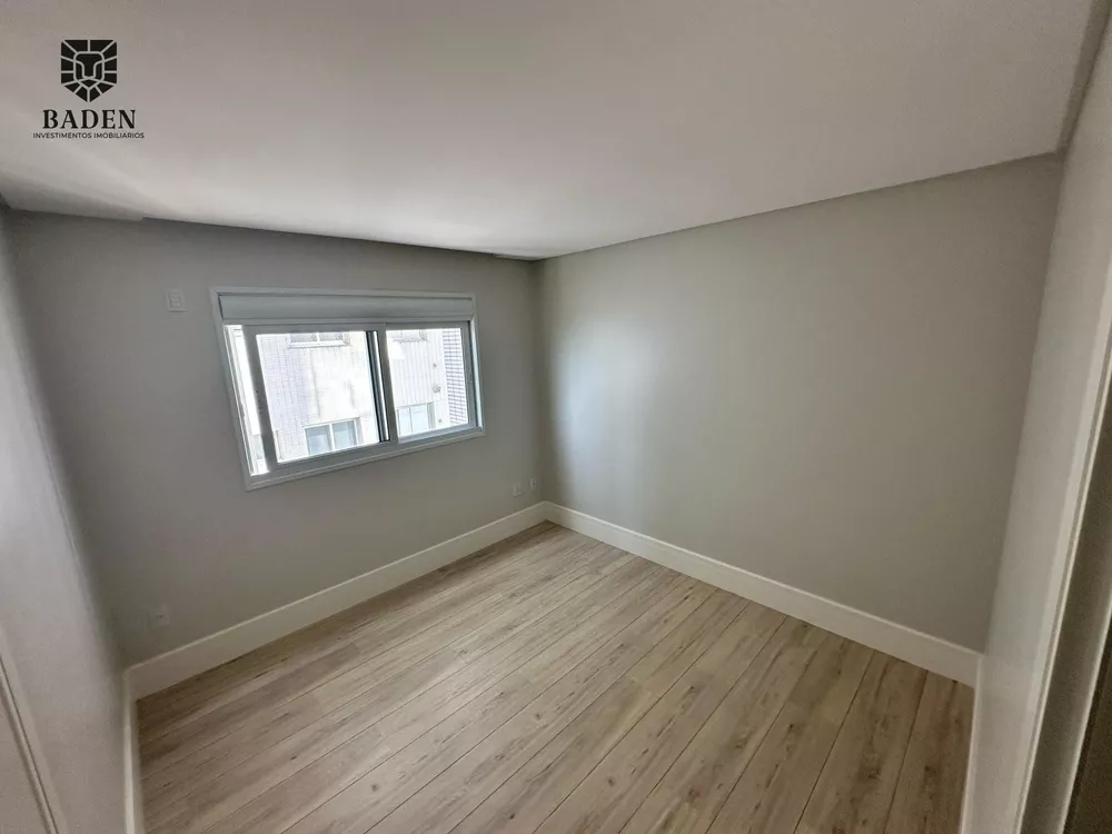 Apartamento, 4 quartos, 237 m² - Foto 3