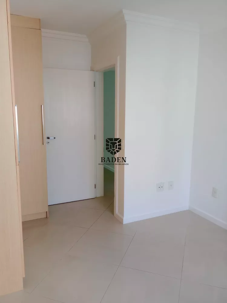 Apartamento à venda com 3 quartos, 98m² - Foto 8