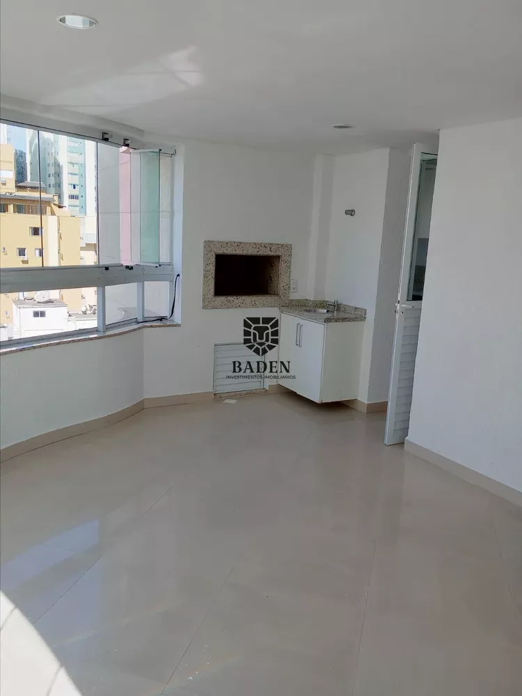 Apartamento à venda com 3 quartos, 98m² - Foto 4