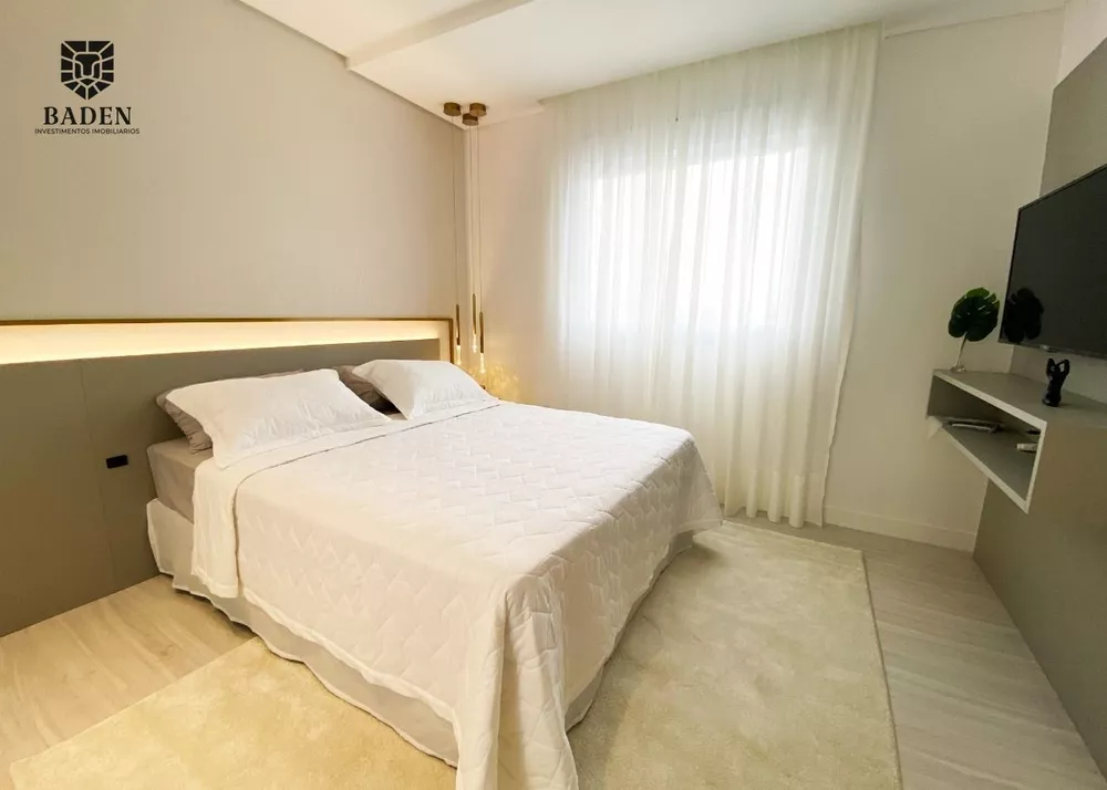 Cobertura, 4 quartos, 240 m² - Foto 2