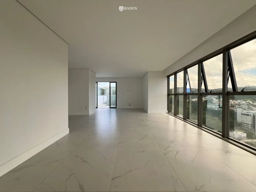 Cobertura, 5 quartos, 321 m² - Foto 4