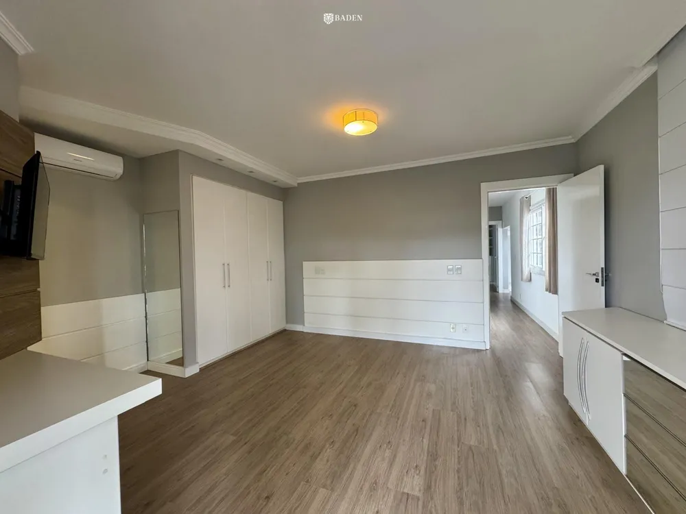 Casa, 3 quartos, 215 m² - Foto 16
