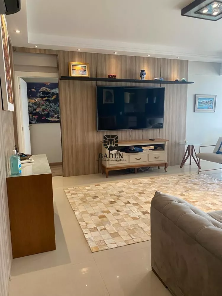 Apartamento à venda com 3 quartos, 450m² - Foto 4