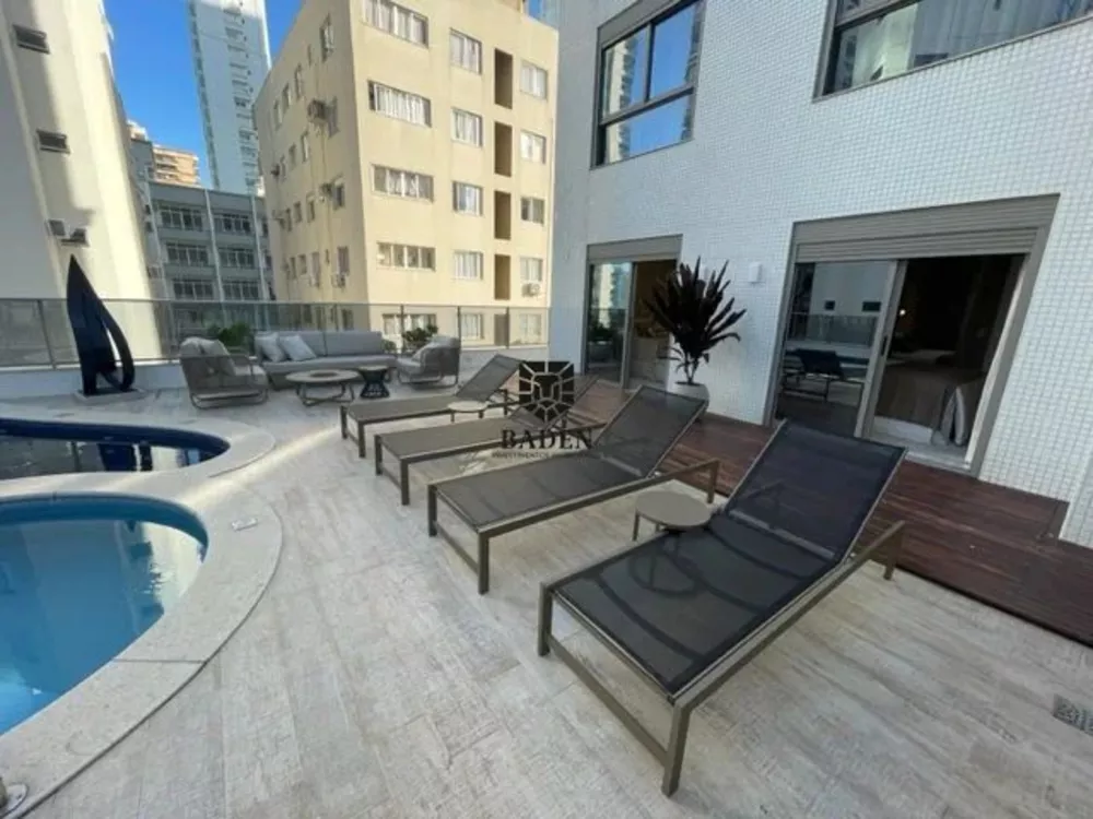 Apartamento à venda com 3 quartos, 486m² - Foto 2