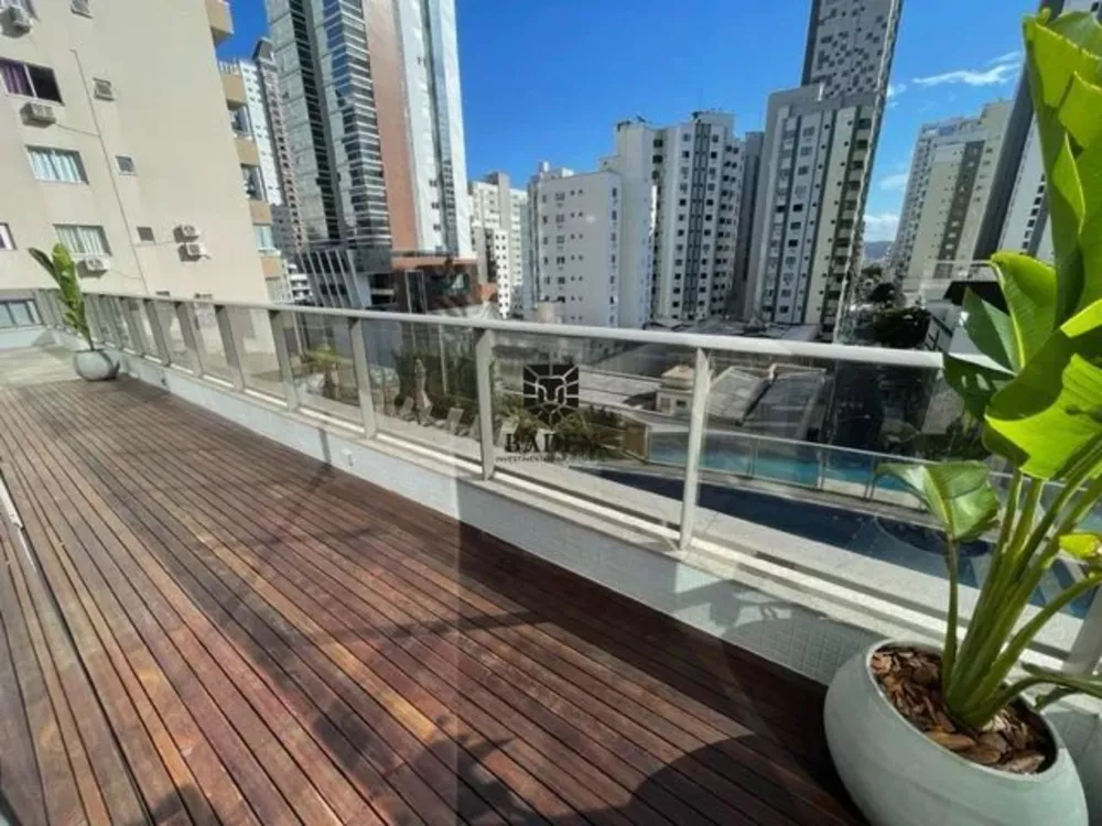 Apartamento à venda com 3 quartos, 486m² - Foto 3