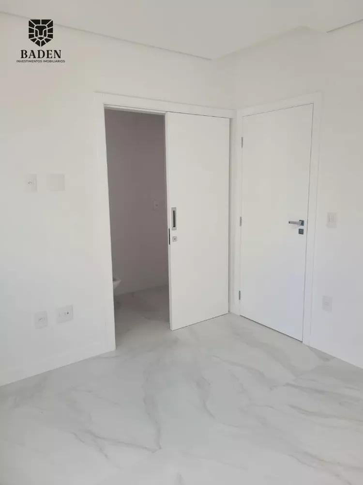 Apartamento, 3 quartos, 121 m² - Foto 1