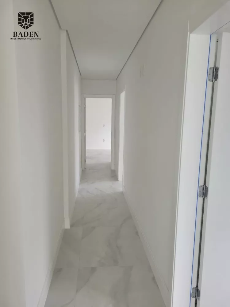 Apartamento, 3 quartos, 121 m² - Foto 2