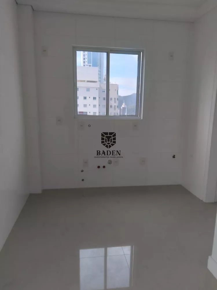 Apartamento à venda com 3 quartos, 130m² - Foto 8