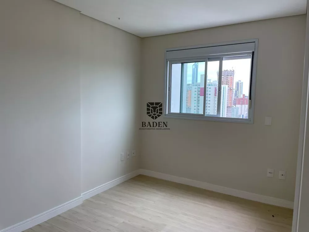 Apartamento à venda com 4 quartos, 148m² - Foto 10