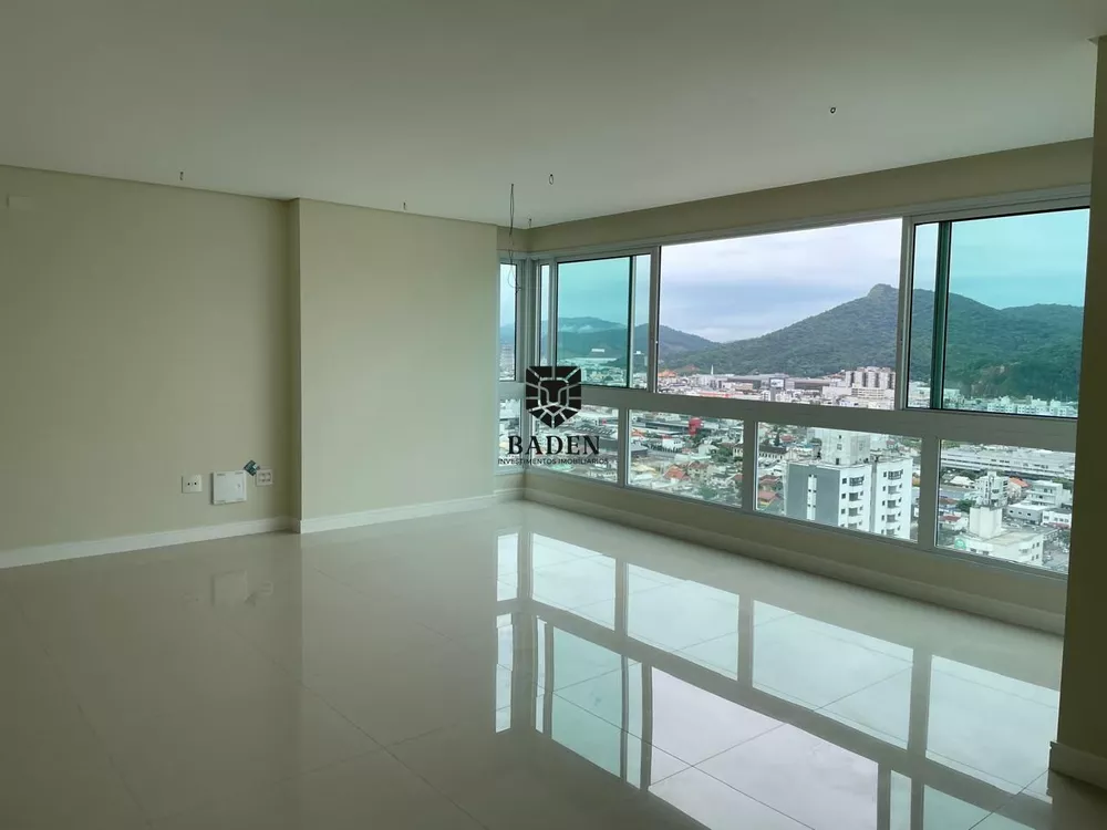 Apartamento à venda com 4 quartos, 148m² - Foto 6