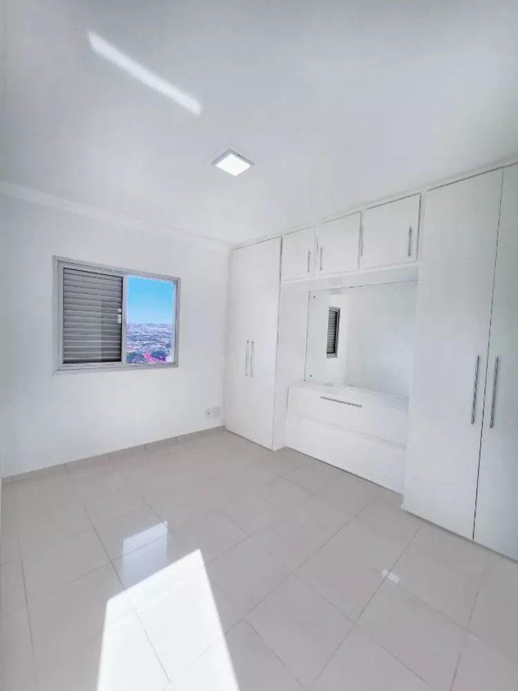 Apartamento à venda com 3 quartos, 120m² - Foto 4