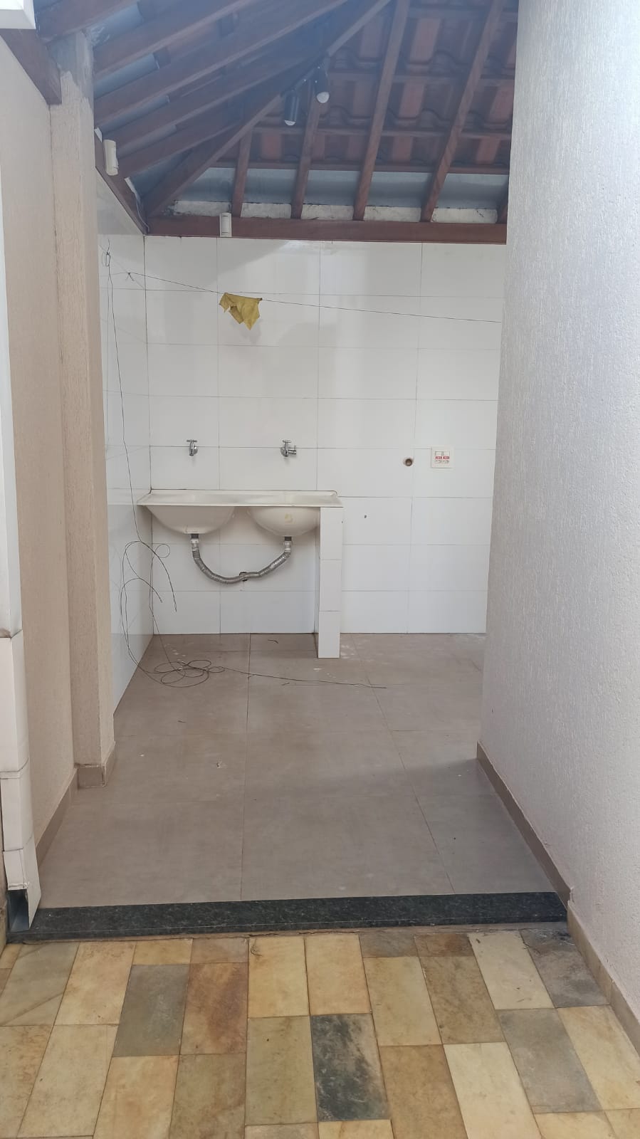 Casa à venda com 3 quartos, 165m² - Foto 8