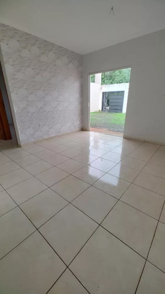 Casa à venda com 2 quartos, 55m² - Foto 3