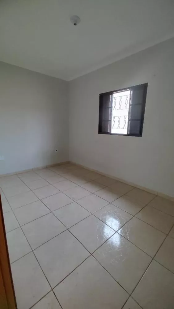 Casa à venda com 2 quartos, 55m² - Foto 2