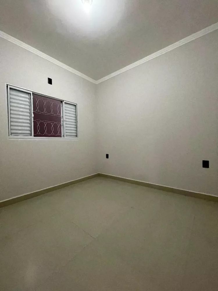 Casa à venda com 2 quartos, 65m² - Foto 4