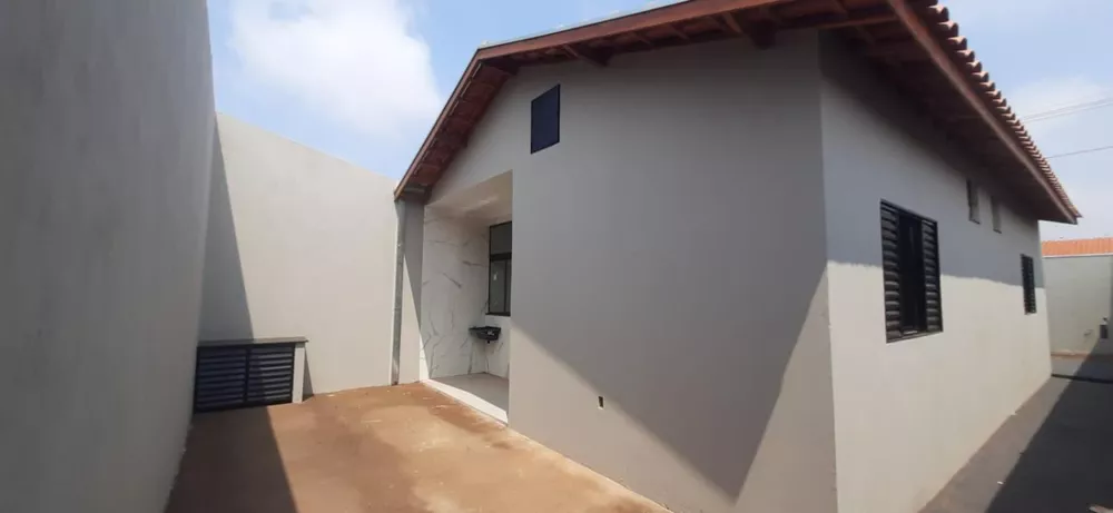 Casa à venda com 2 quartos, 91m² - Foto 2