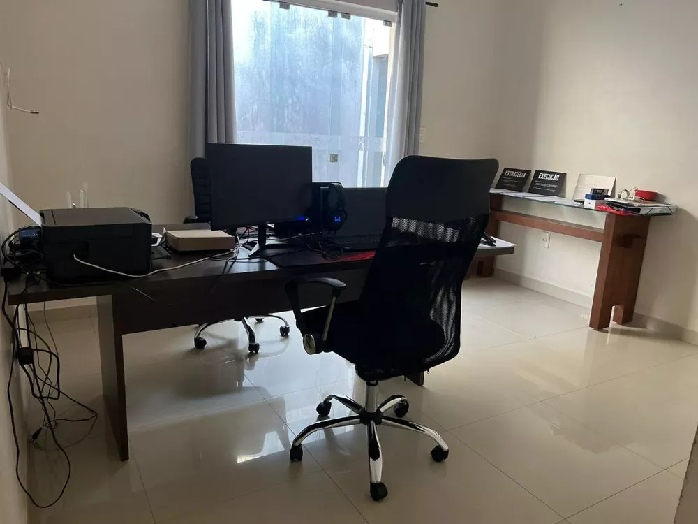 Casa, 3 quartos, 238 m² - Foto 3