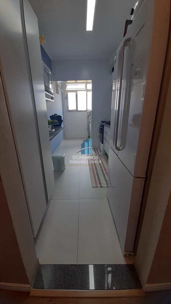 Apartamento à venda com 3 quartos, 64m² - Foto 3
