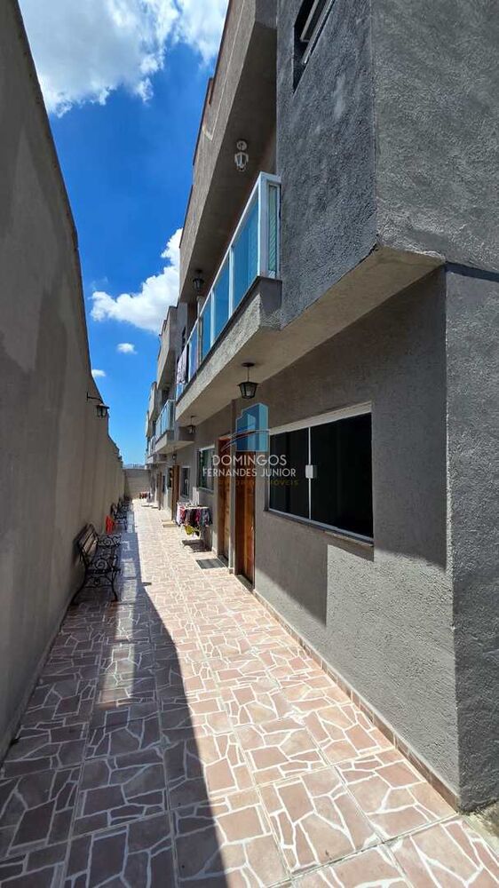 Sobrado à venda com 2 quartos, 50m² - Foto 1