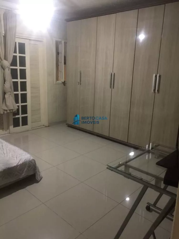 Sobrado, 3 quartos, 180 m² - Foto 1