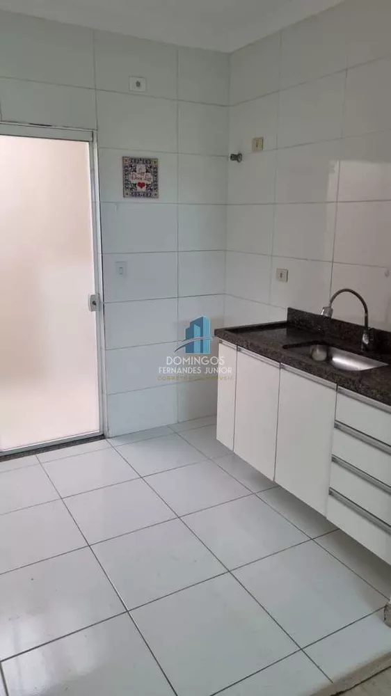 Apartamento à venda com 2 quartos, 43m² - Foto 4