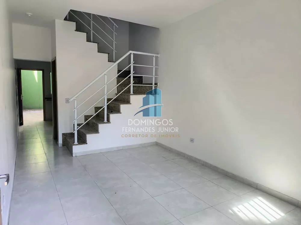 Casa à venda com 2 quartos, 84m² - Foto 4