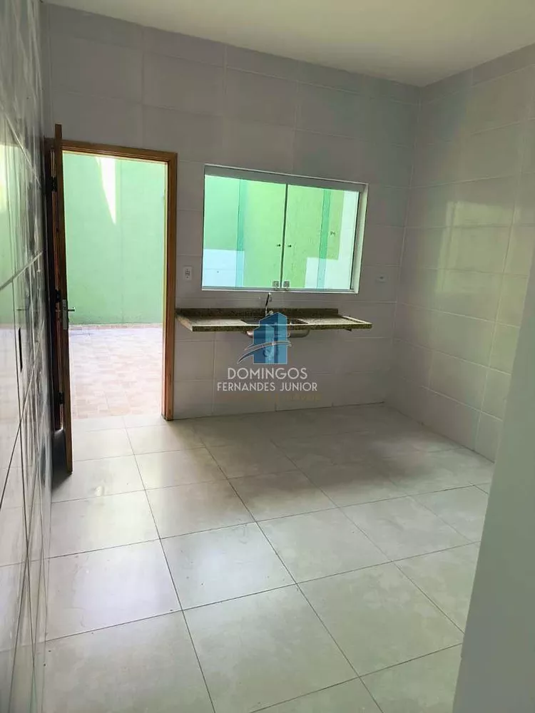 Casa à venda com 2 quartos, 84m² - Foto 6