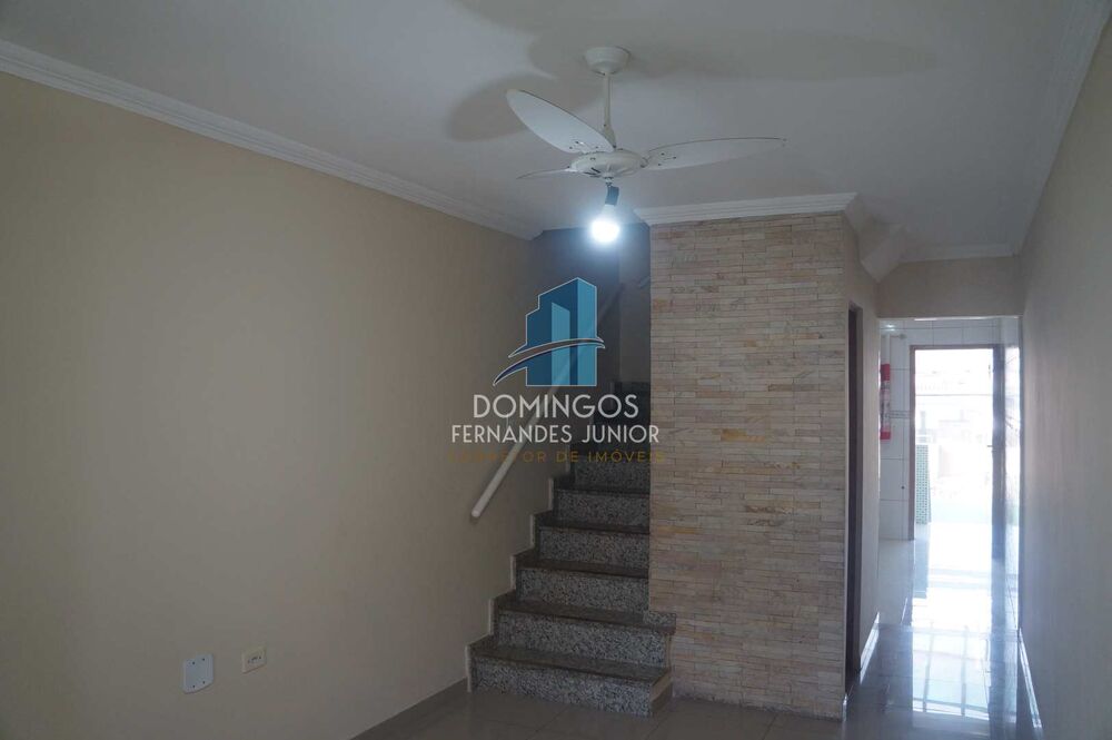 Sobrado à venda com 2 quartos, 105m² - Foto 1
