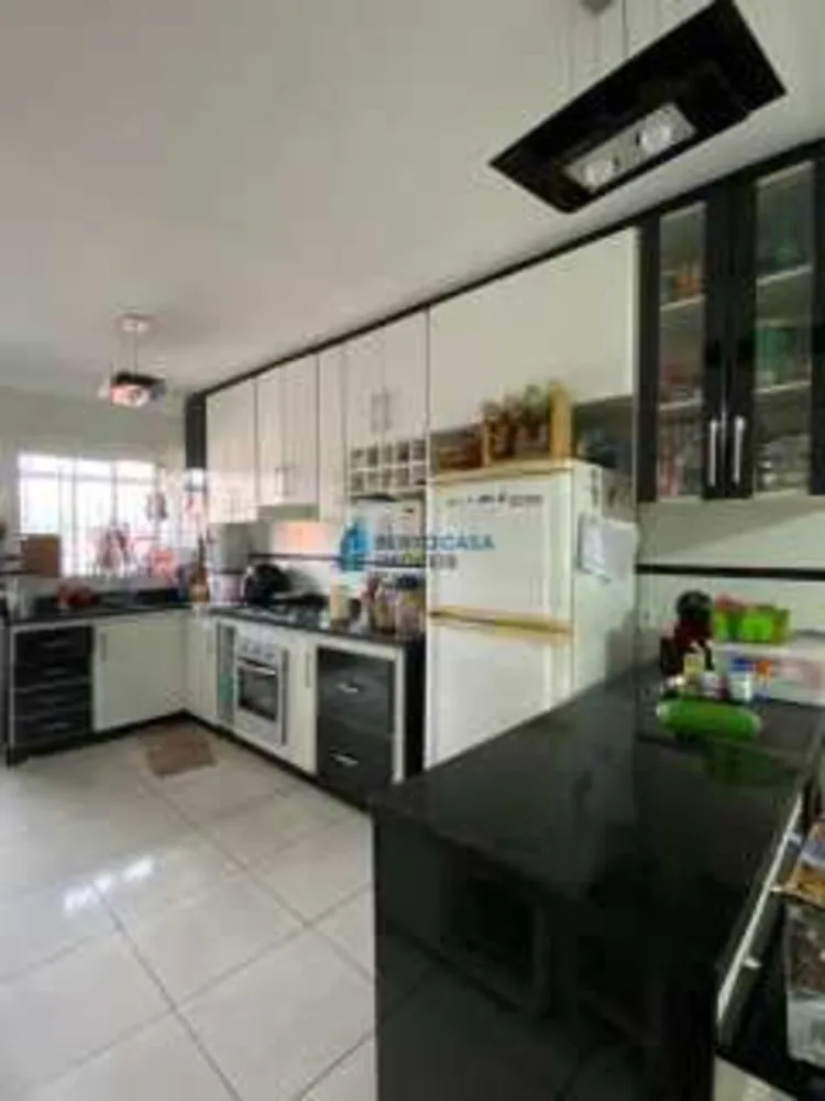 Sobrado, 3 quartos, 180 m² - Foto 2