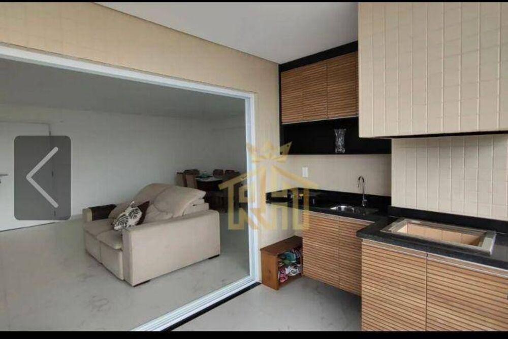Apartamento à venda com 3 quartos, 147m² - Foto 1