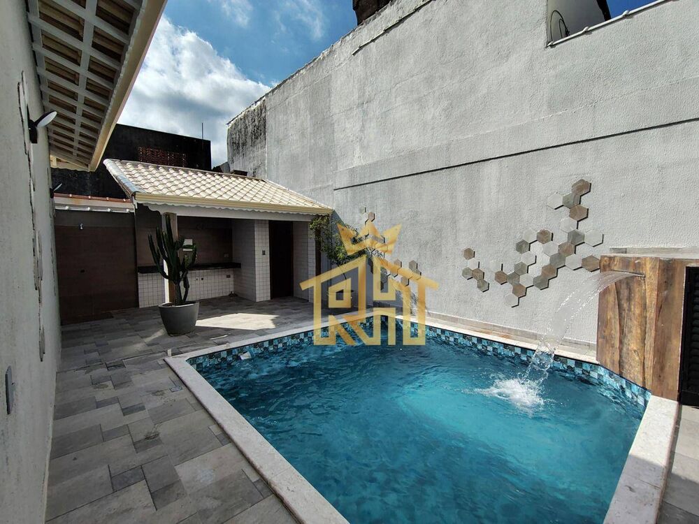 Casa à venda com 4 quartos, 127m² - Foto 1