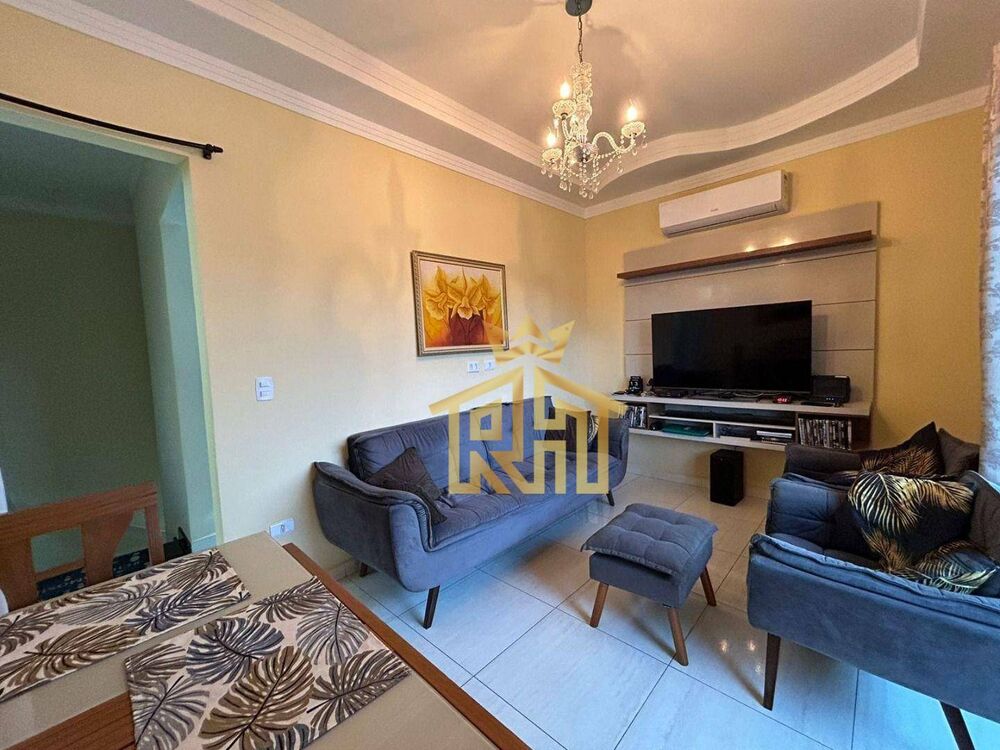 Casa à venda com 2 quartos, 70m² - Foto 2
