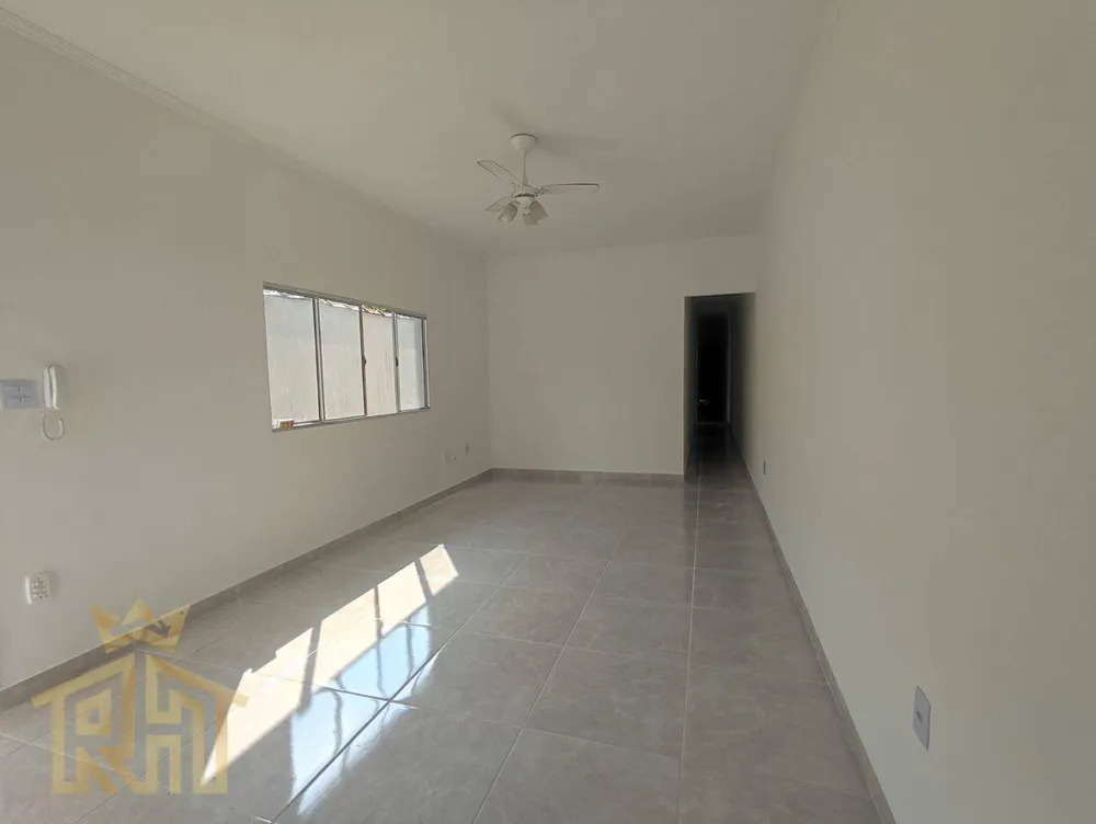 Casa, 3 quartos, 194 m² - Foto 2