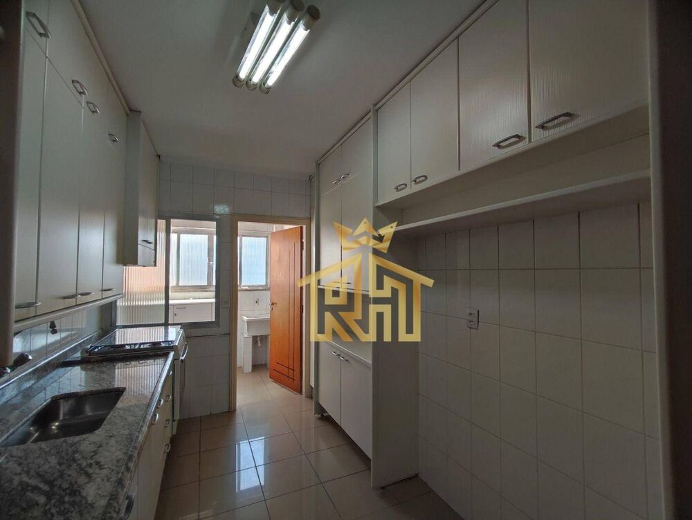 Apartamento à venda com 3 quartos, 131m² - Foto 6