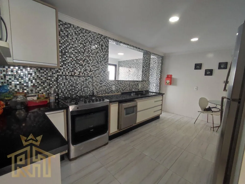 Cobertura, 3 quartos, 200 m² - Foto 4
